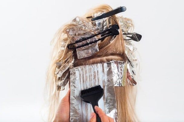 Can You Dye Your Hair While Breastfeeding