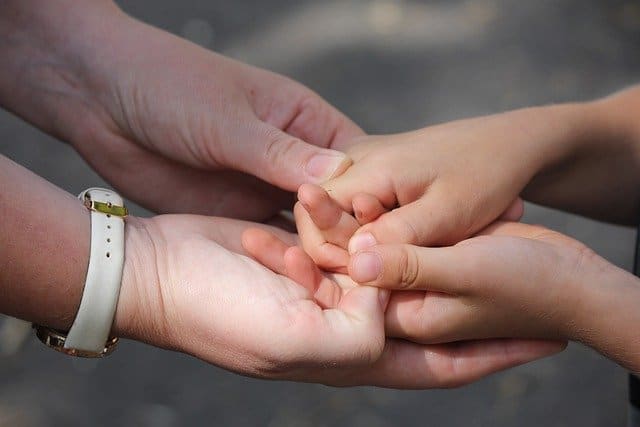 How to get a splinter out of a Toddler