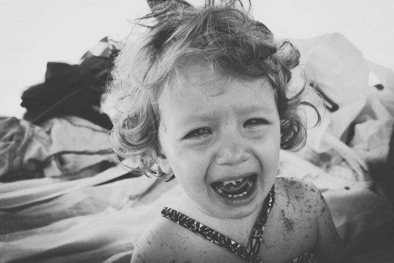 How to deal with temper tantrums for toddlers