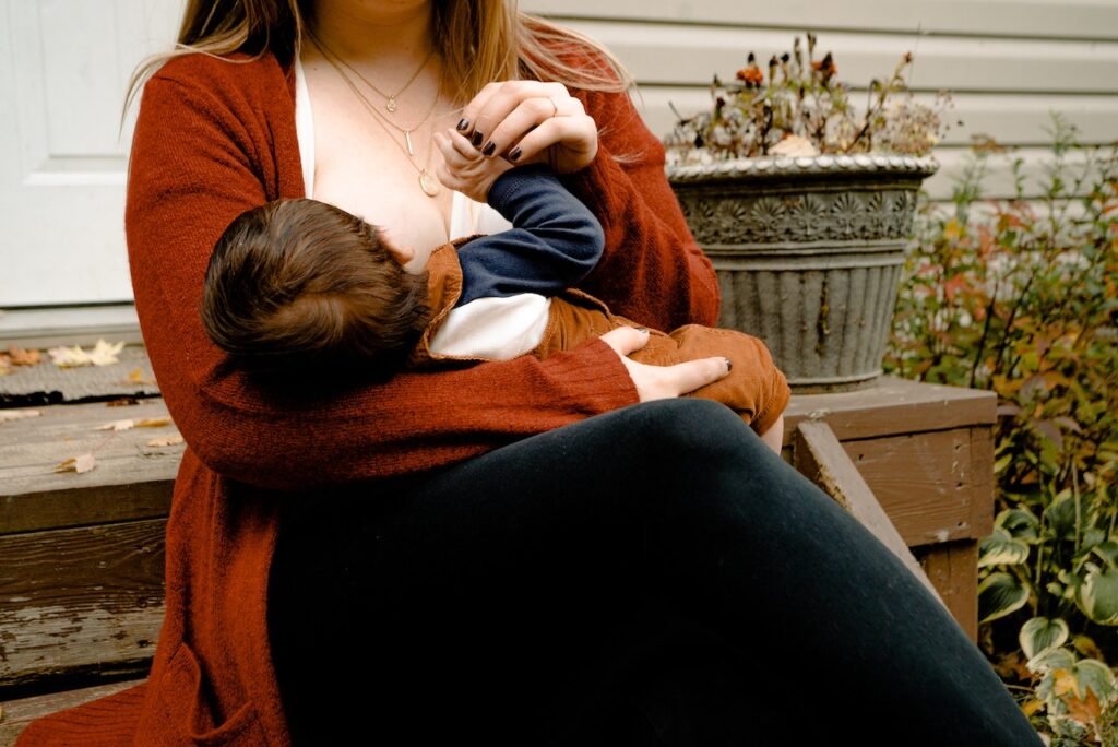 Risk of Collagen During Breastfeeding - What You Need To Know