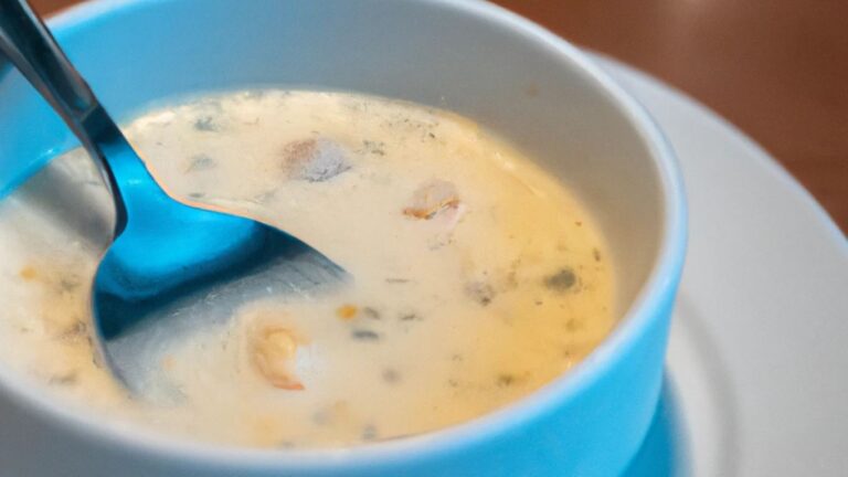 Can Pregnant Women Eat Clam Chowder During Pregnancy