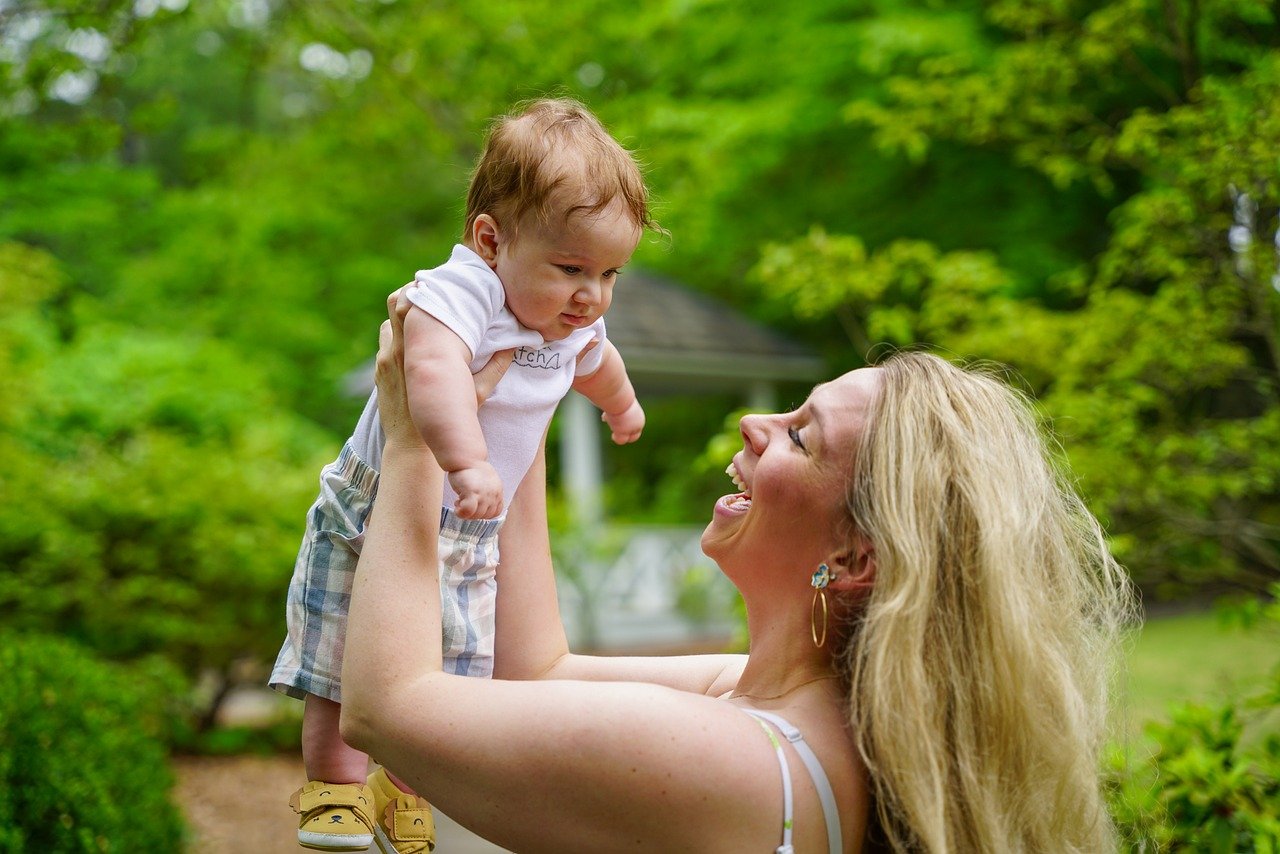 Can I Take Hair, Skin, And Nails Vitamins While Breastfeeding?